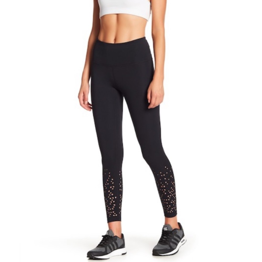 Zella high waist geometric leggings size M